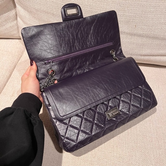 Chanel Large plum color 2.55 iconic classic double flap - Picture 6 of 13